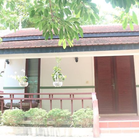 Our House Bungalow Кампот Екстер'єр фото